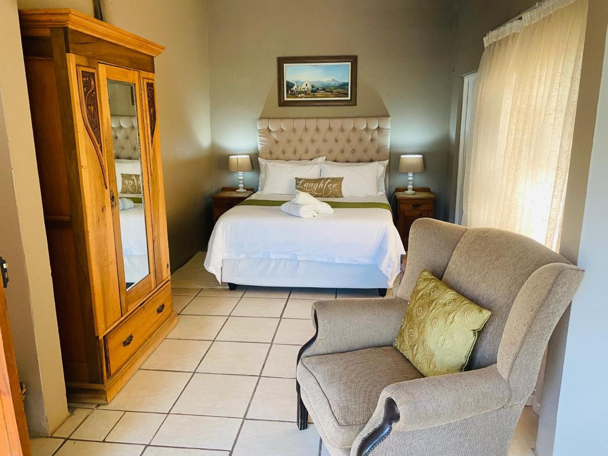 Oaksrest Vineyards Guest Farm Hotell Ladismith Eksteriør bilde