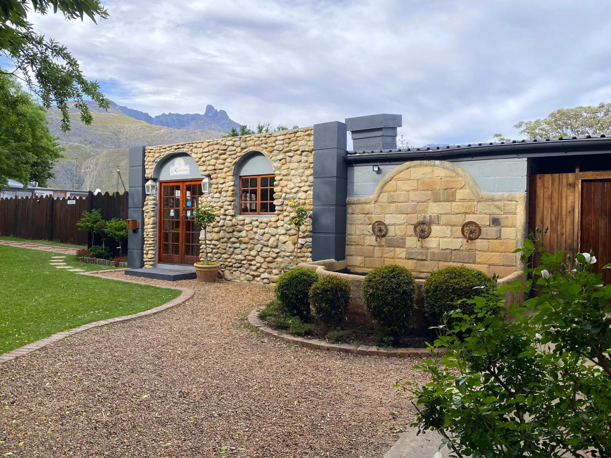 Oaksrest Vineyards Guest Farm Hotell Ladismith Eksteriør bilde
