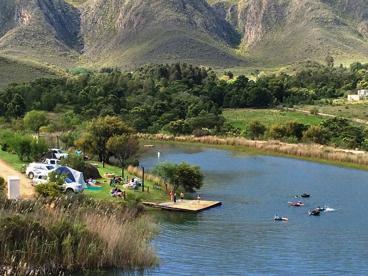 Oaksrest Vineyards Guest Farm Hotell Ladismith Eksteriør bilde